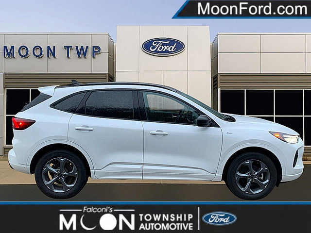 Certified 2023 Ford Escape ST-Line w/ Tech Pack #1 image 6