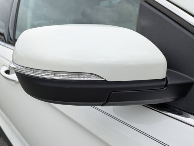 Certified 2020 Ford Edge Titanium AWD/4WD image 12
