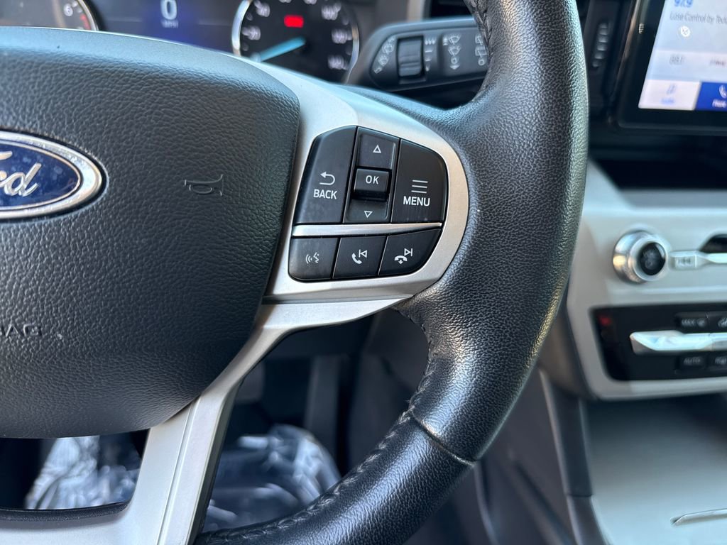 Certified 2023 Ford Explorer XLT image 16