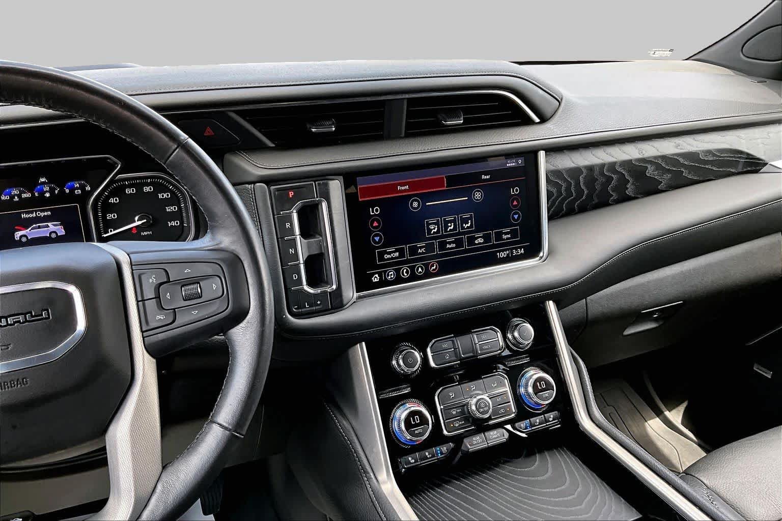 Used 2021 GMC Yukon Denali w/ LPO, Illumination Package RWD image 9