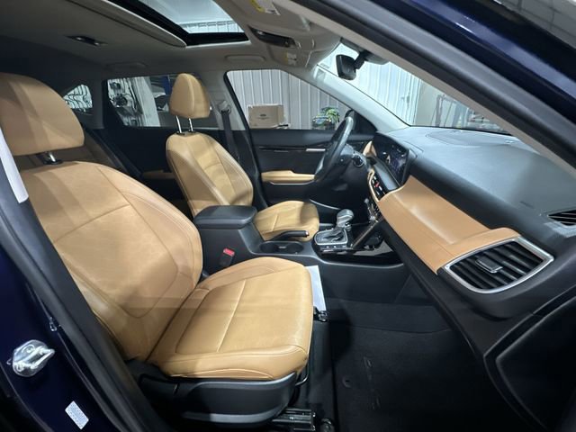Used 2024 Kia Seltos EX AWD/4WD image 30