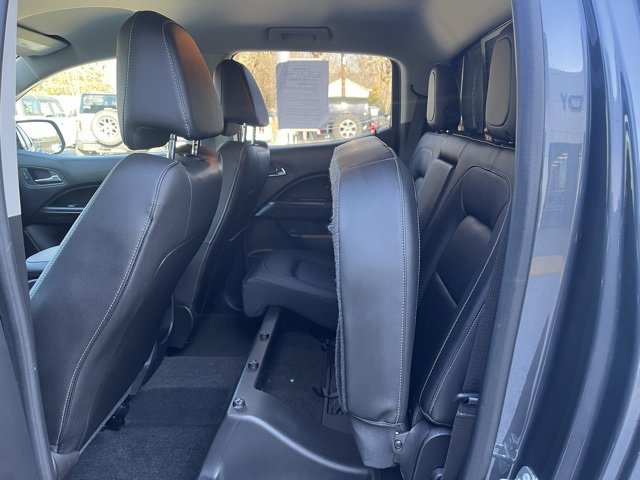 Used 2017 GMC Canyon SLT image 18