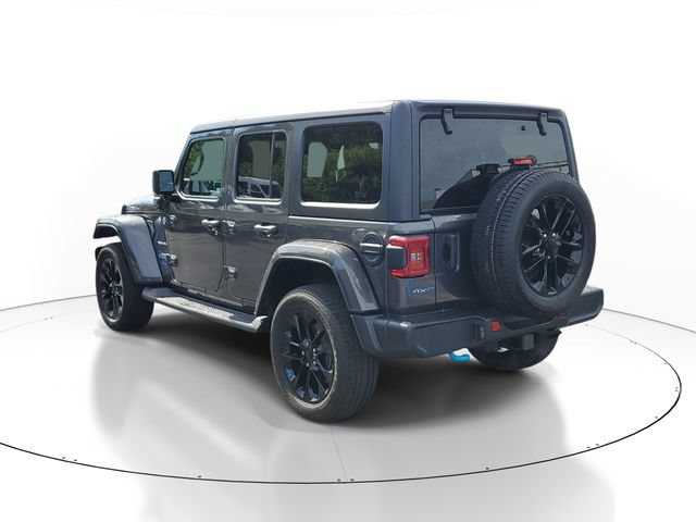 Used 2022 Jeep Wrangler Unlimited Sahara w/ Cold Weather Group AWD/4WD image 4