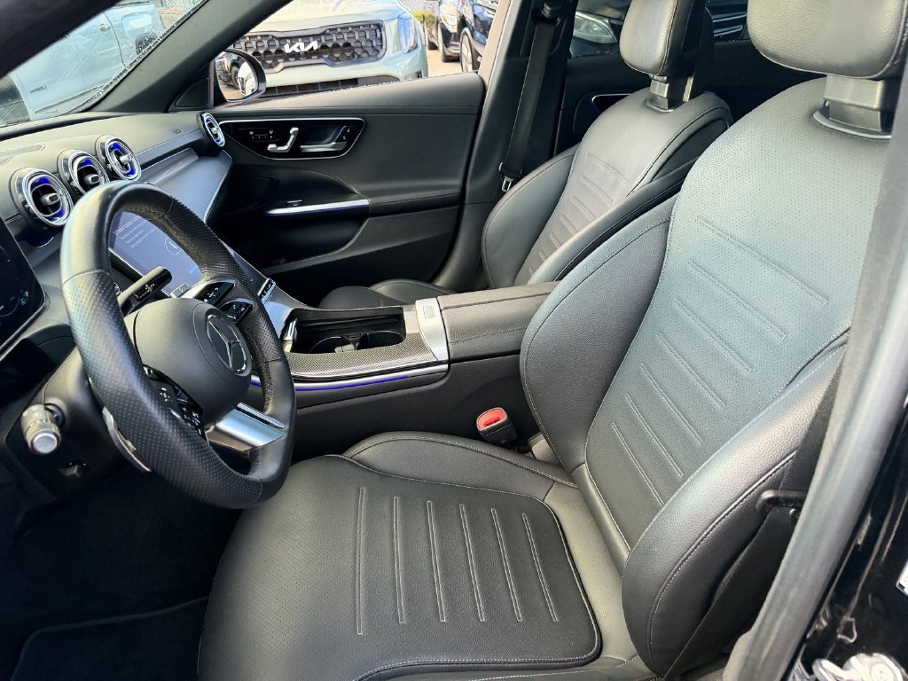 Used 2023 Mercedes-Benz C 300 Sedan image 9