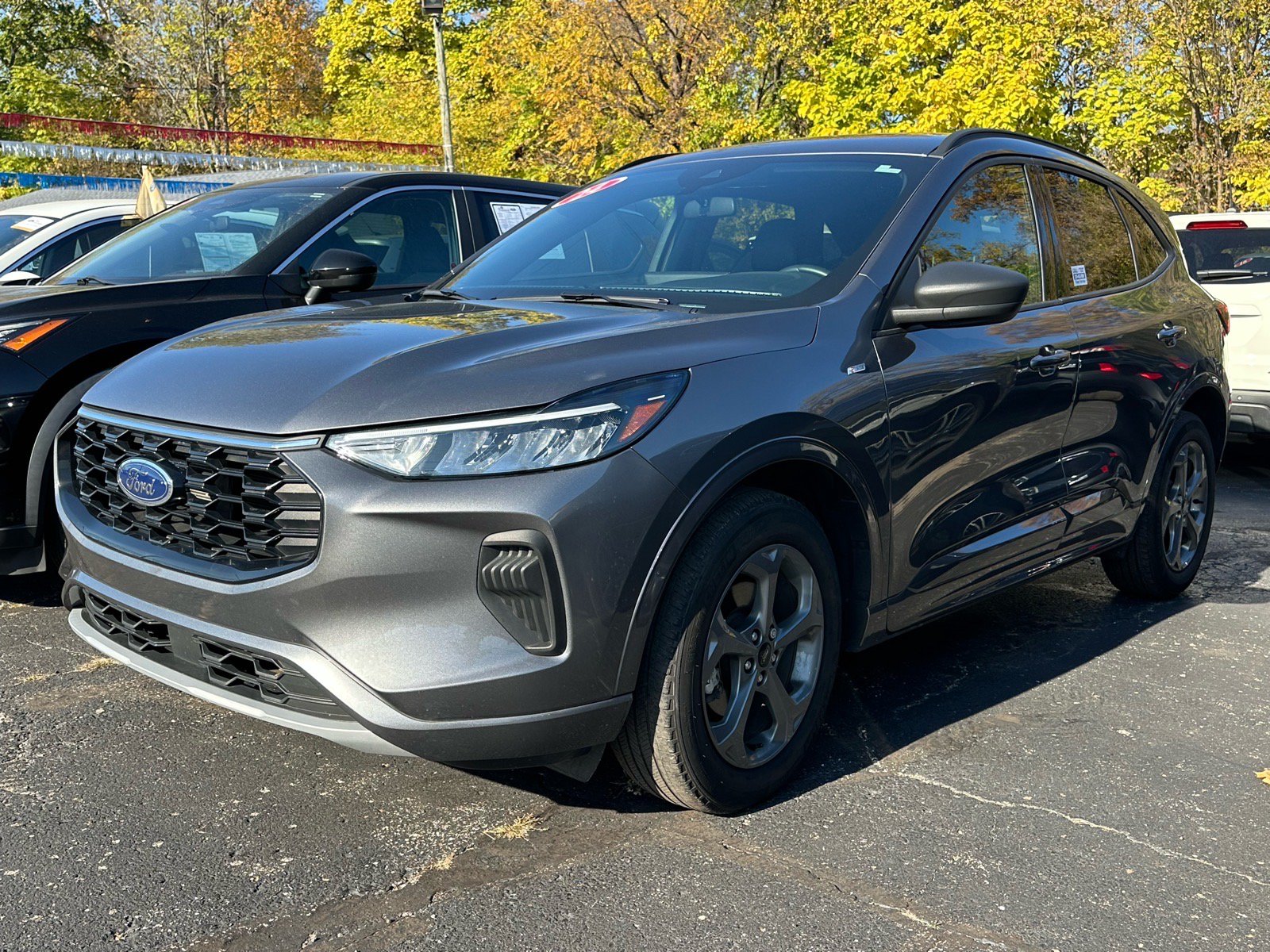 Certified 2024 Ford Escape ST-Line w/ Tech Pack #1 AWD/4WD image 3