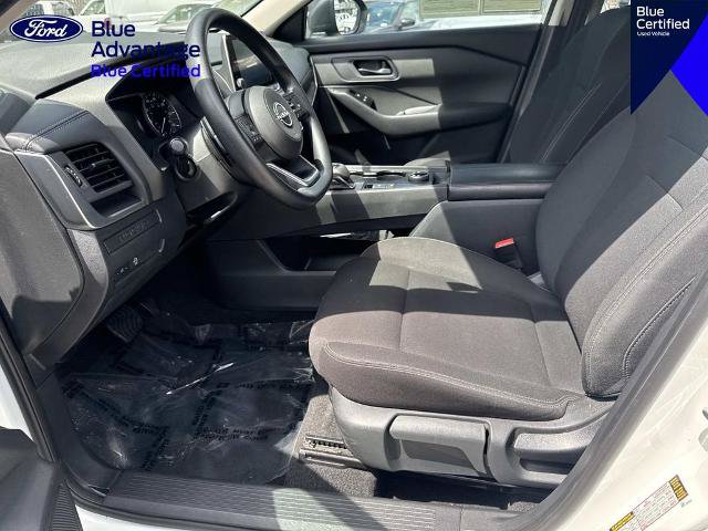 Used 2024 Nissan Rogue S AWD/4WD image 18