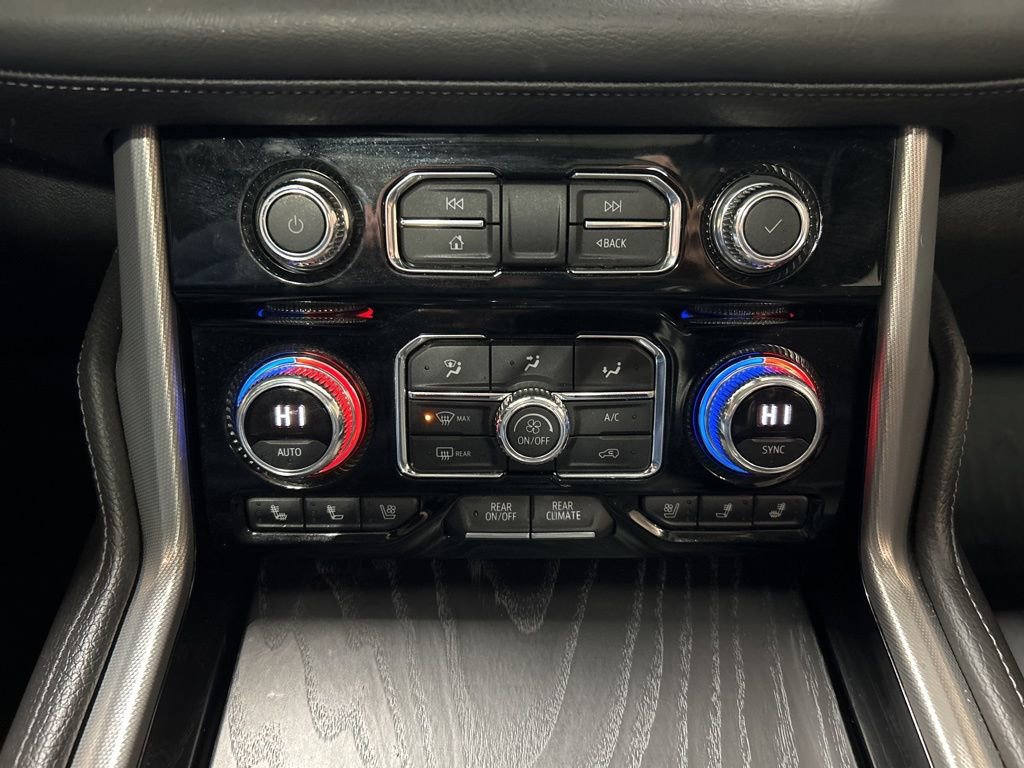 Used 2021 GMC Yukon Denali w/ Denali Premium Package image 23