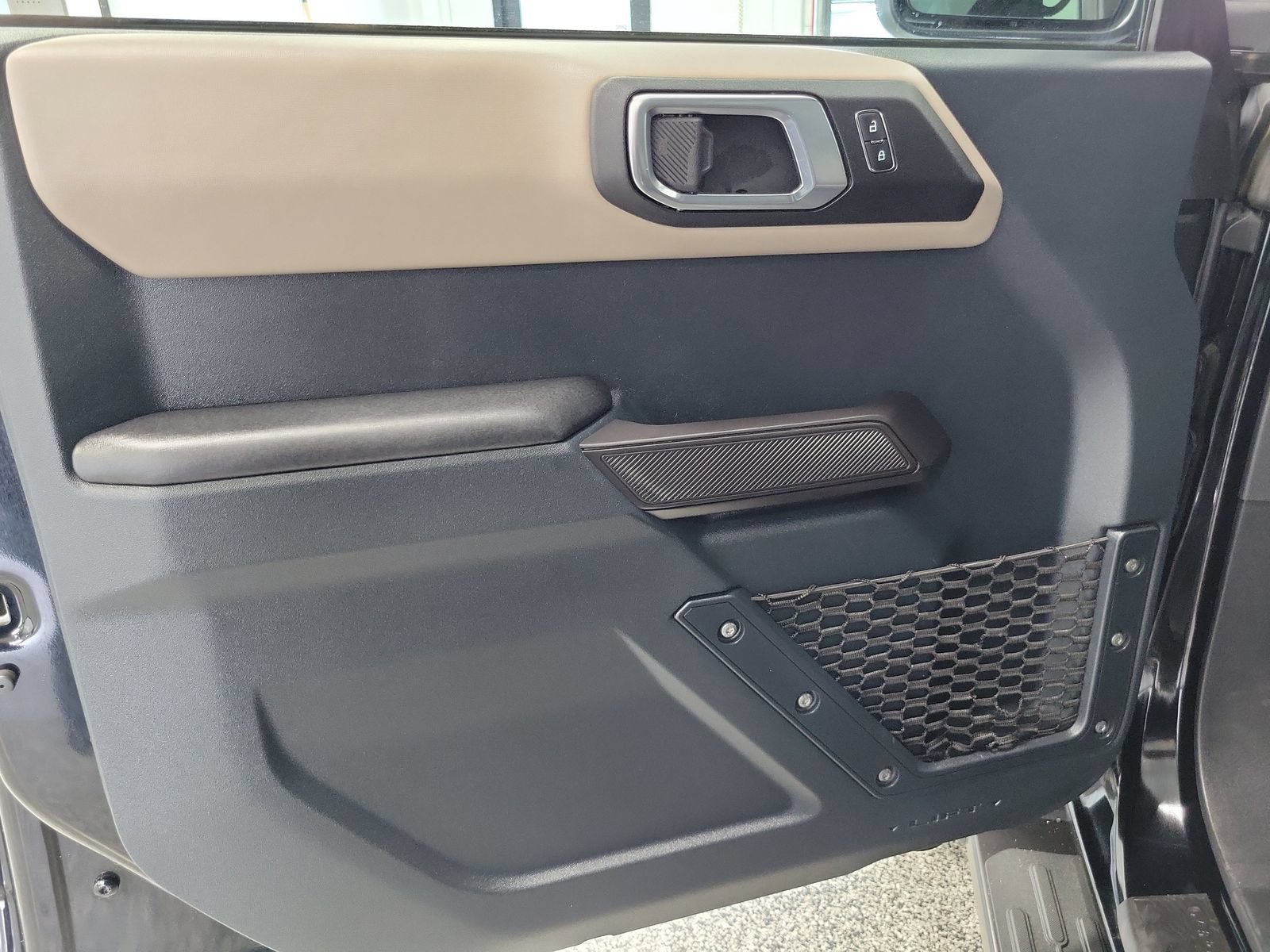 Certified 2024 Ford Bronco Wildtrak AWD/4WD image 6