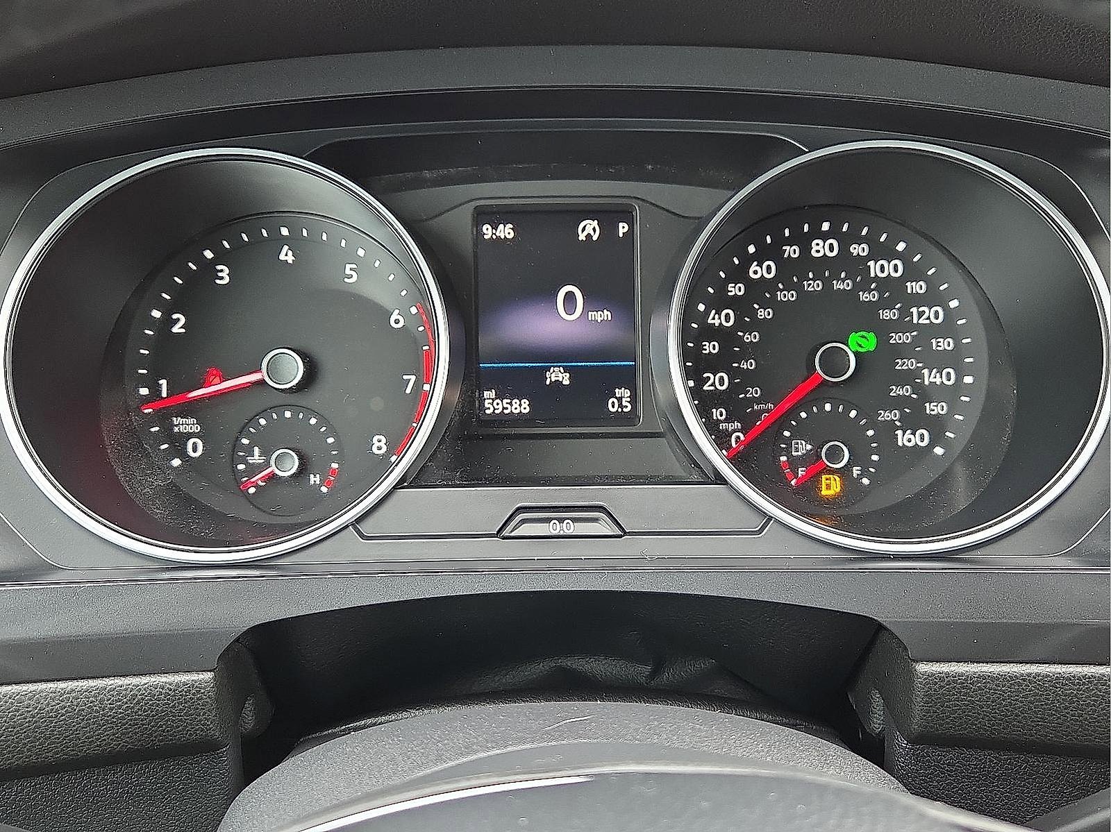 Used 2020 Volkswagen Tiguan SE image 23