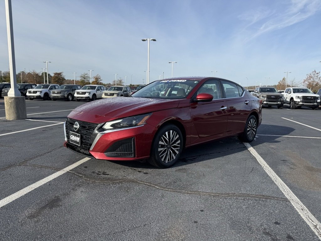 Used 2023 Nissan Altima 2.5 SV image 3