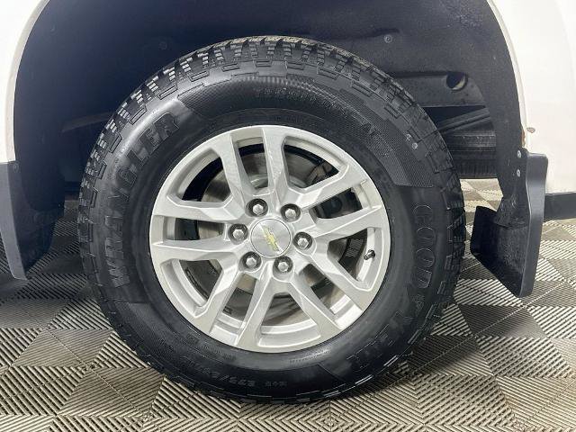 Used 2021 Chevrolet Silverado 1500 LT AWD/4WD image 31