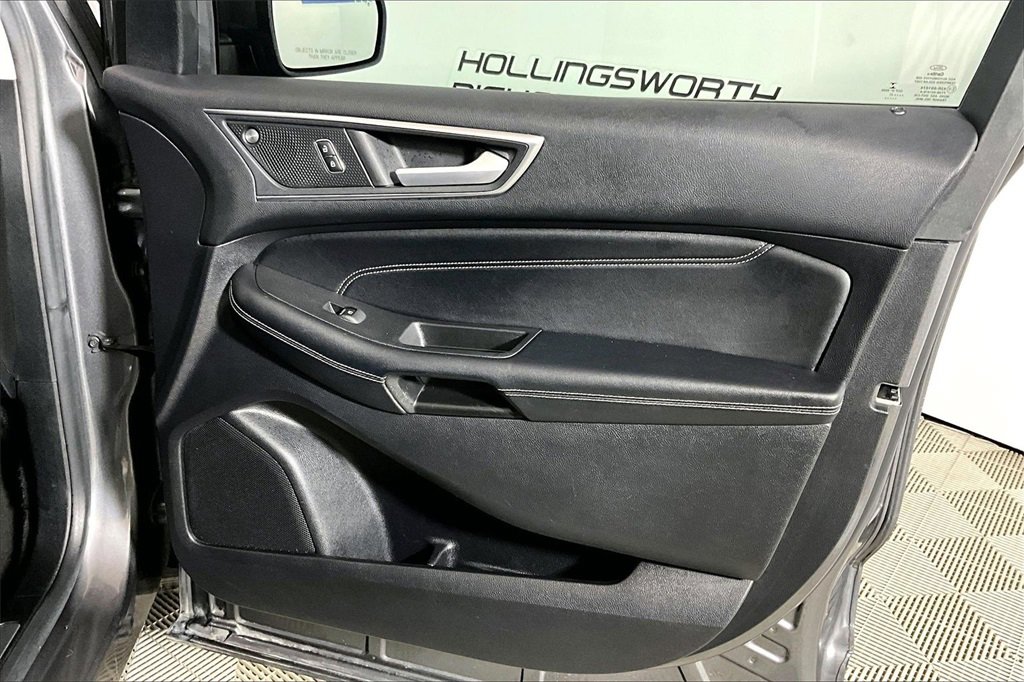 Certified 2021 Ford Edge Titanium image 19