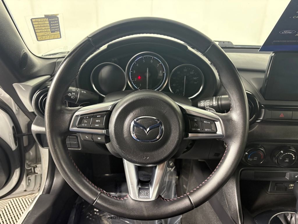 Used 2018 MAZDA MX-5 Miata Club image 23