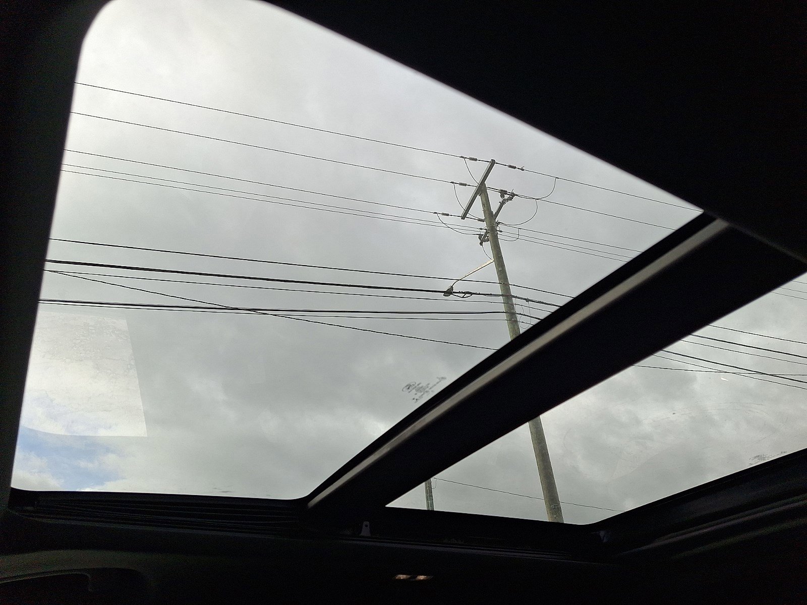 Certified 2021 Ford Explorer Platinum w/ Equipment Group 601A image 13