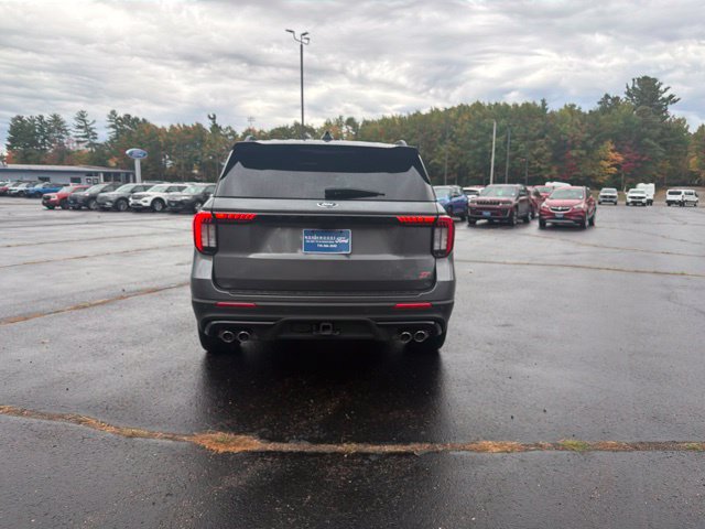 Certified 2025 Ford Explorer ST AWD/4WD image 7