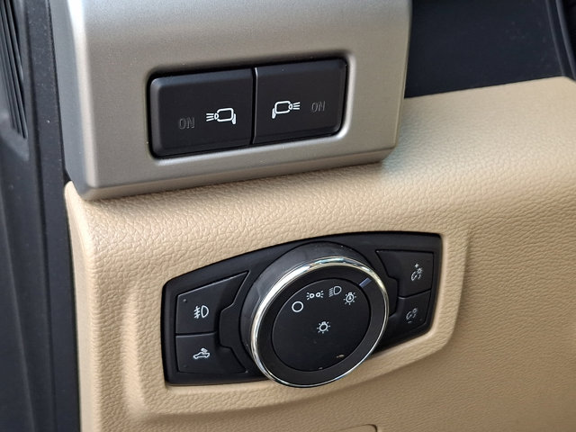 Certified 2020 Ford F250 Lariat w/ FX4 Off-Road Package AWD/4WD image 26