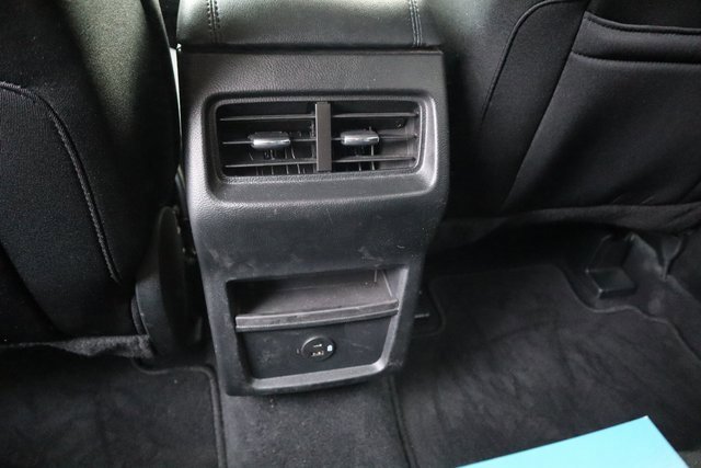 Certified 2022 Ford Edge SE w/ Black Appearance Package image 24