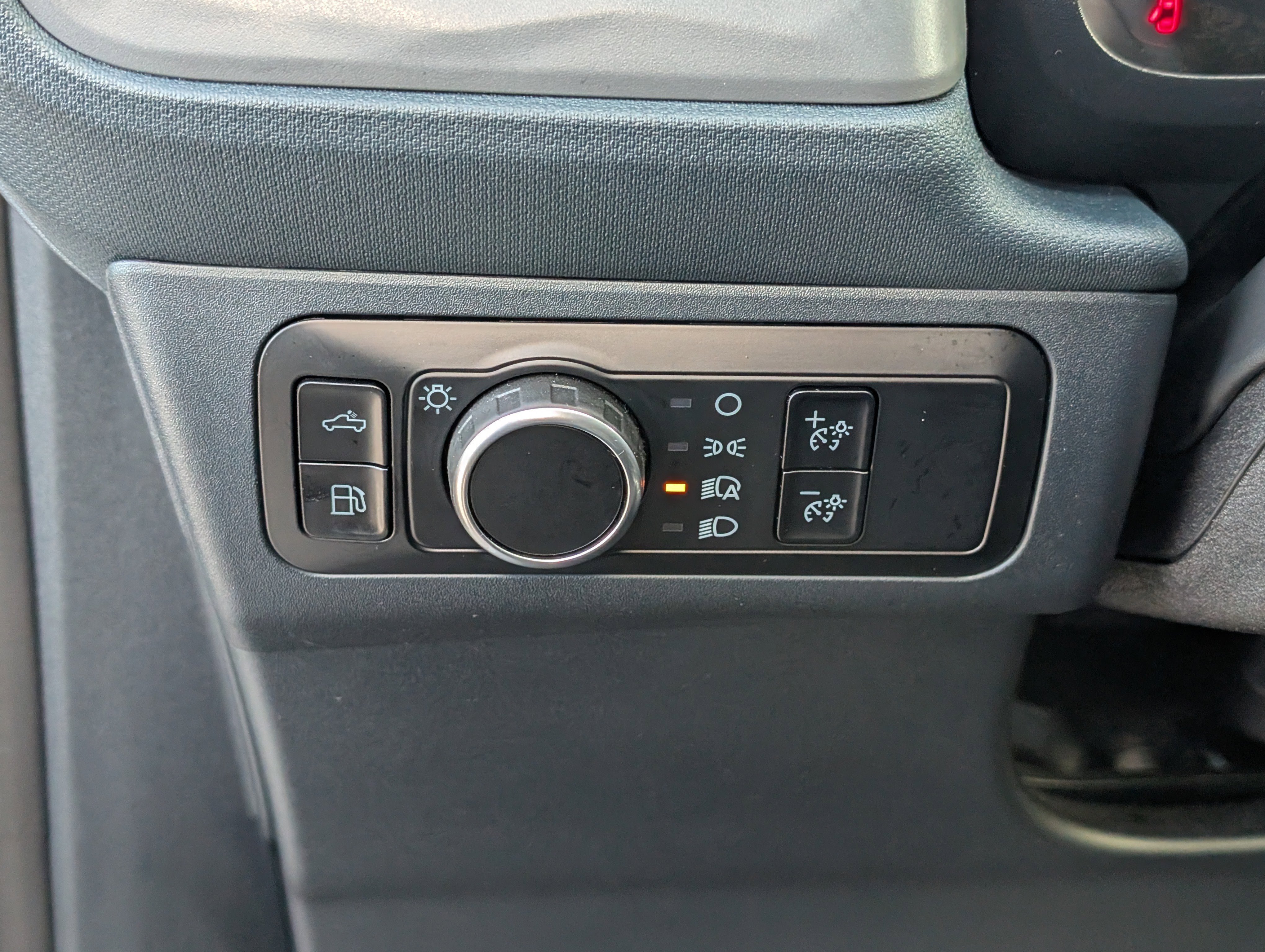 Certified 2024 Ford Maverick XL image 20