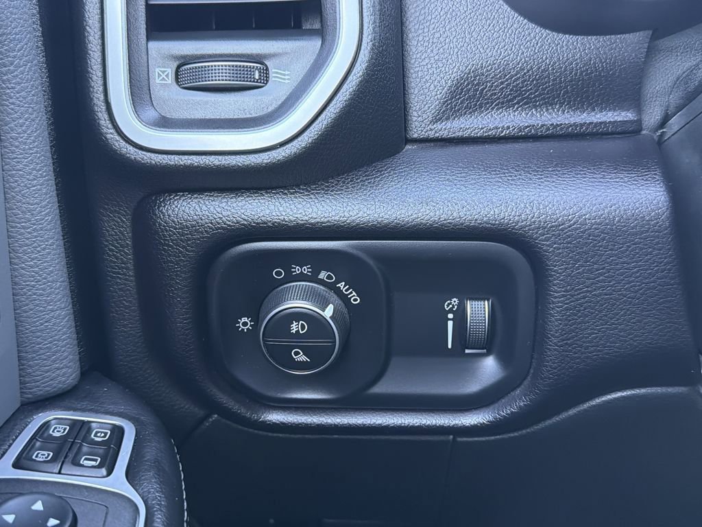 Used 2023 RAM 2500 Big Horn w/ Level 1 Equipment Group AWD/4WD image 25