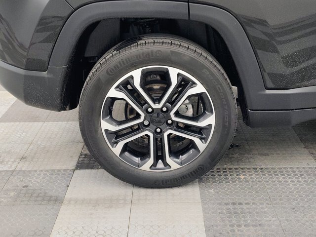 Used 2022 Jeep Compass Limited AWD/4WD image 11