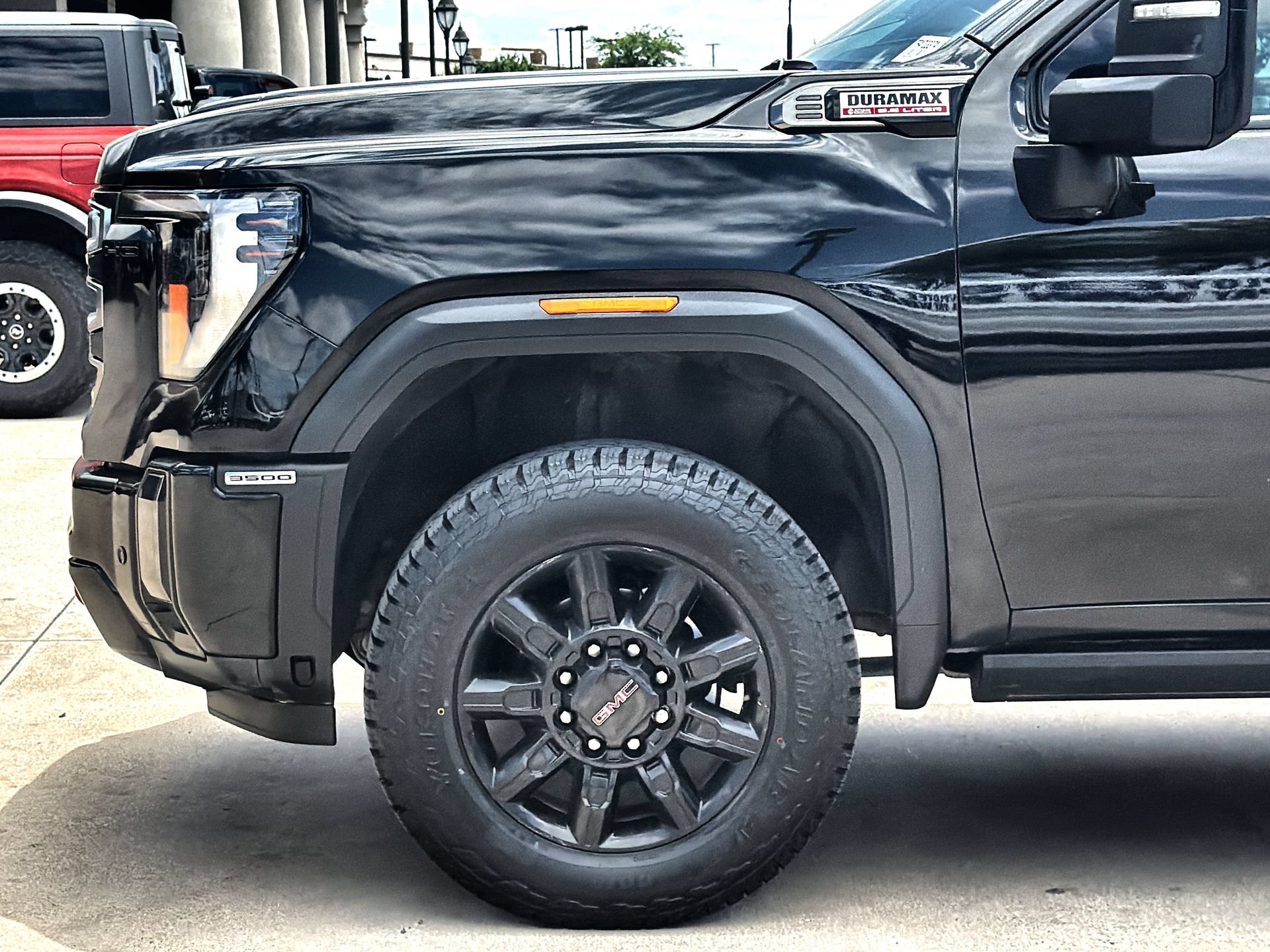 Used 2024 GMC Sierra 3500 AT4 w/ AT4 Premium Plus Package AWD/4WD image 10