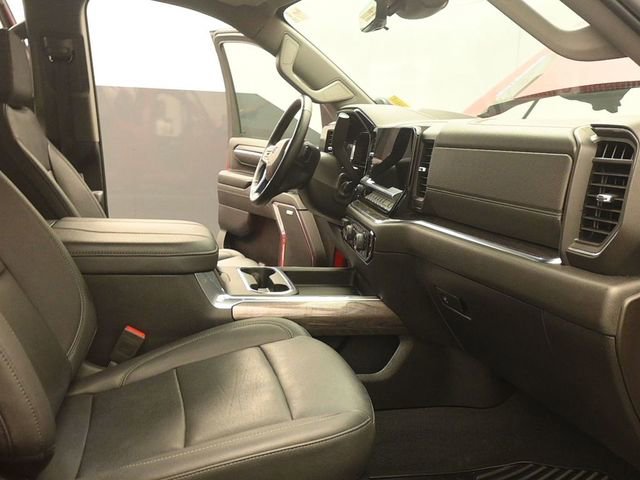 Used 2024 Chevrolet Silverado 2500 LTZ w/ LTZ Plus Package image 17