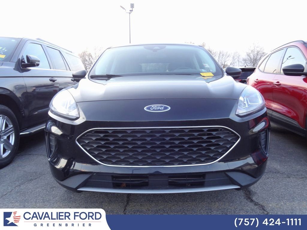 Certified 2022 Ford Escape SE w/ Convenience Package image 2