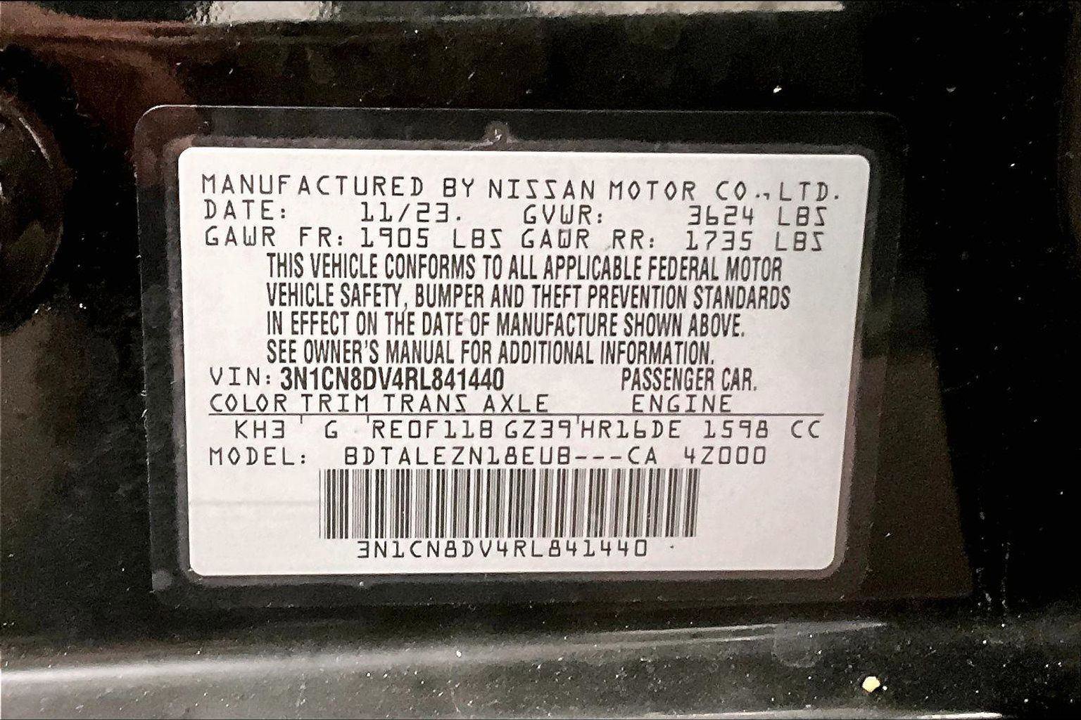 Used 2024 Nissan Versa S w/ Trunk Package image 32