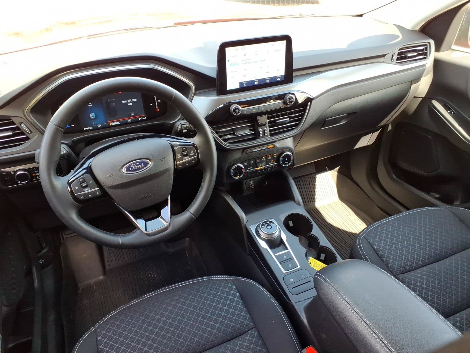 Certified 2025 Ford Escape Active w/ Cold Weather Package AWD/4WD image 6