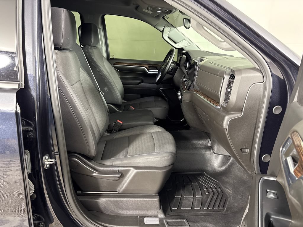 Used 2024 GMC Sierra 1500 Elevation AWD/4WD image 7