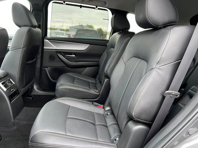 Used 2024 MAZDA CX-90 Plug-In Hybrid w/ Preferred AWD/4WD image 4