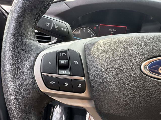 Certified 2023 Ford Explorer XLT w/ Equipment Group 202A AWD/4WD image 27
