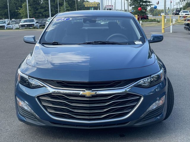 Used 2025 Chevrolet Malibu LT FWD image 9