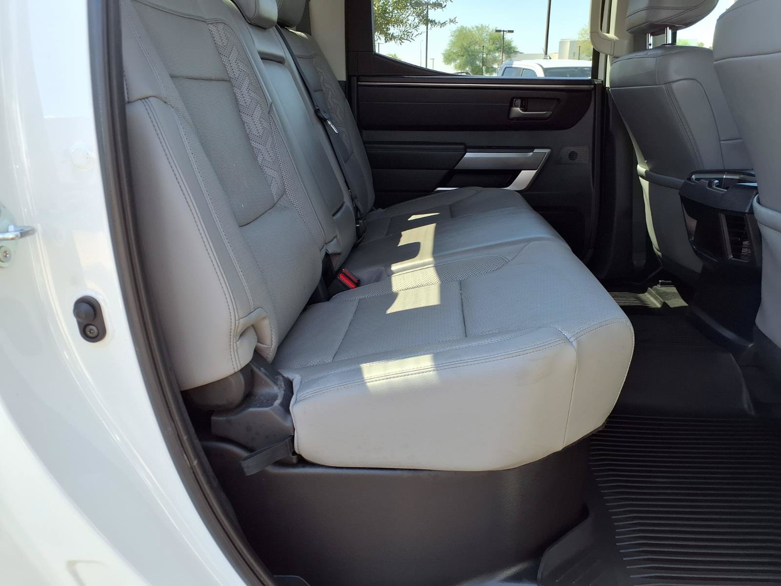 Used 2022 Toyota Tundra SR5 w/ SR5 Premium Package RWD image 14
