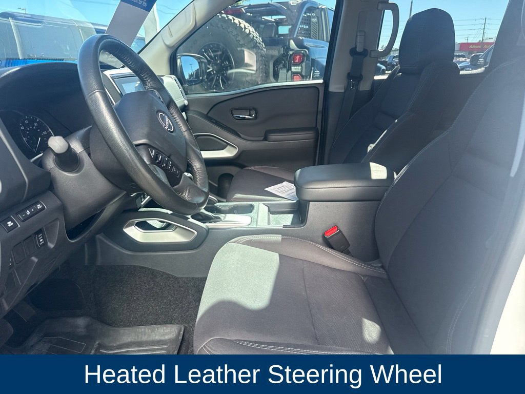 Used 2022 Nissan Frontier SV RWD image 9