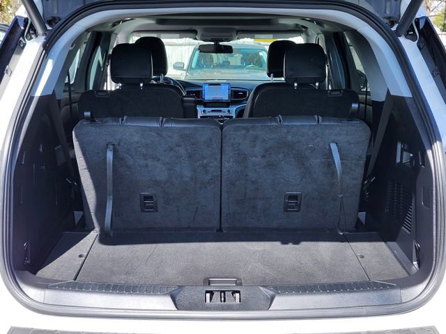 Certified 2022 Ford Explorer XLT w/ Equipment Group 202A image 34