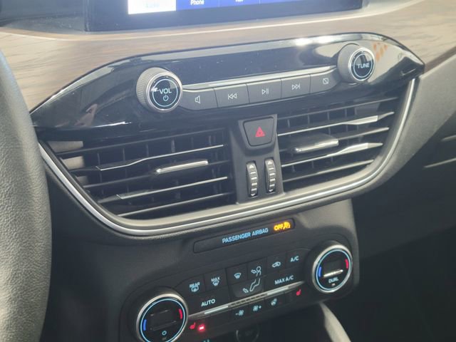 Certified 2020 Ford Escape Titanium AWD/4WD image 19