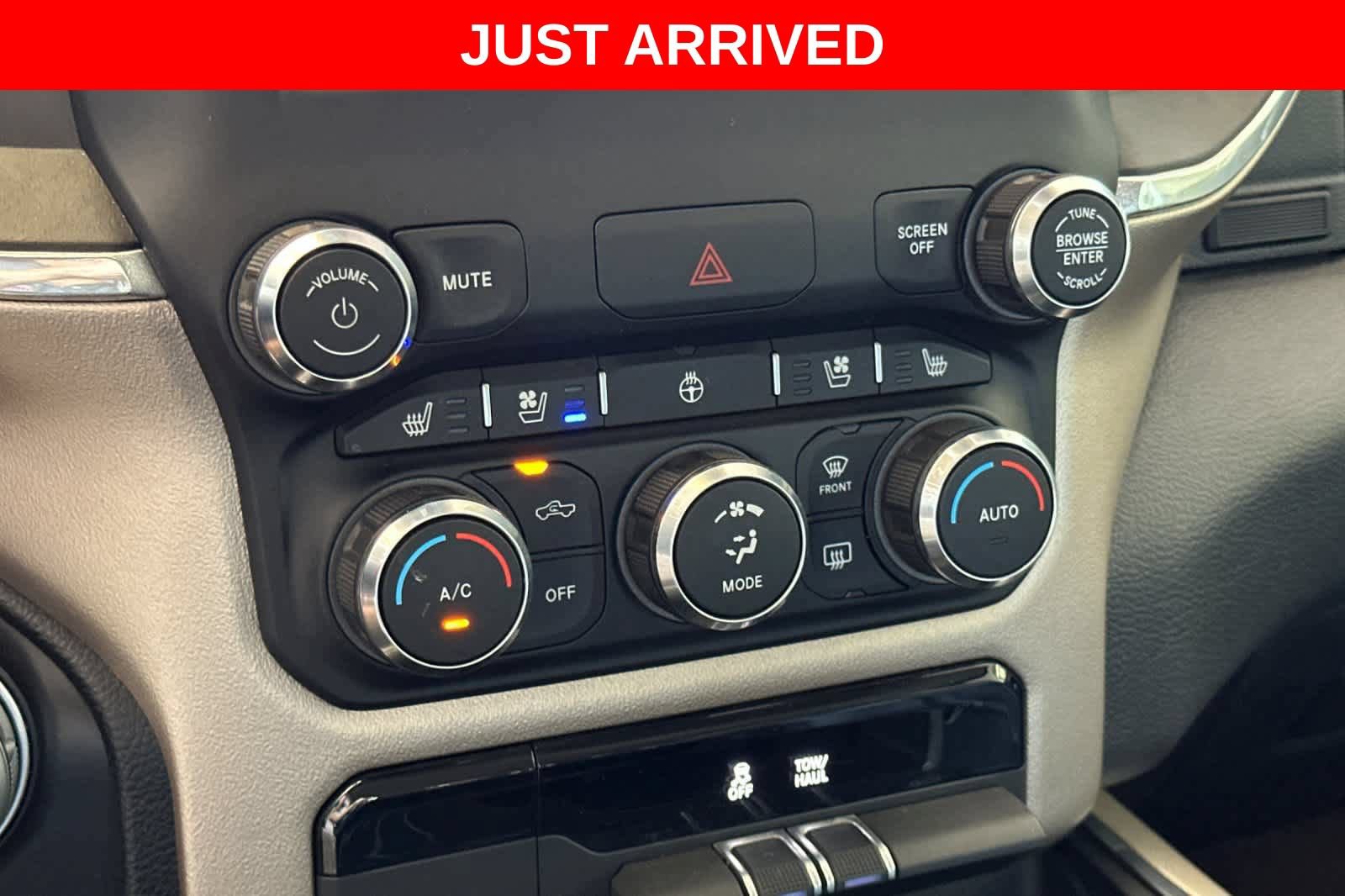 Used 2022 RAM 1500 Laramie AWD/4WD image 20