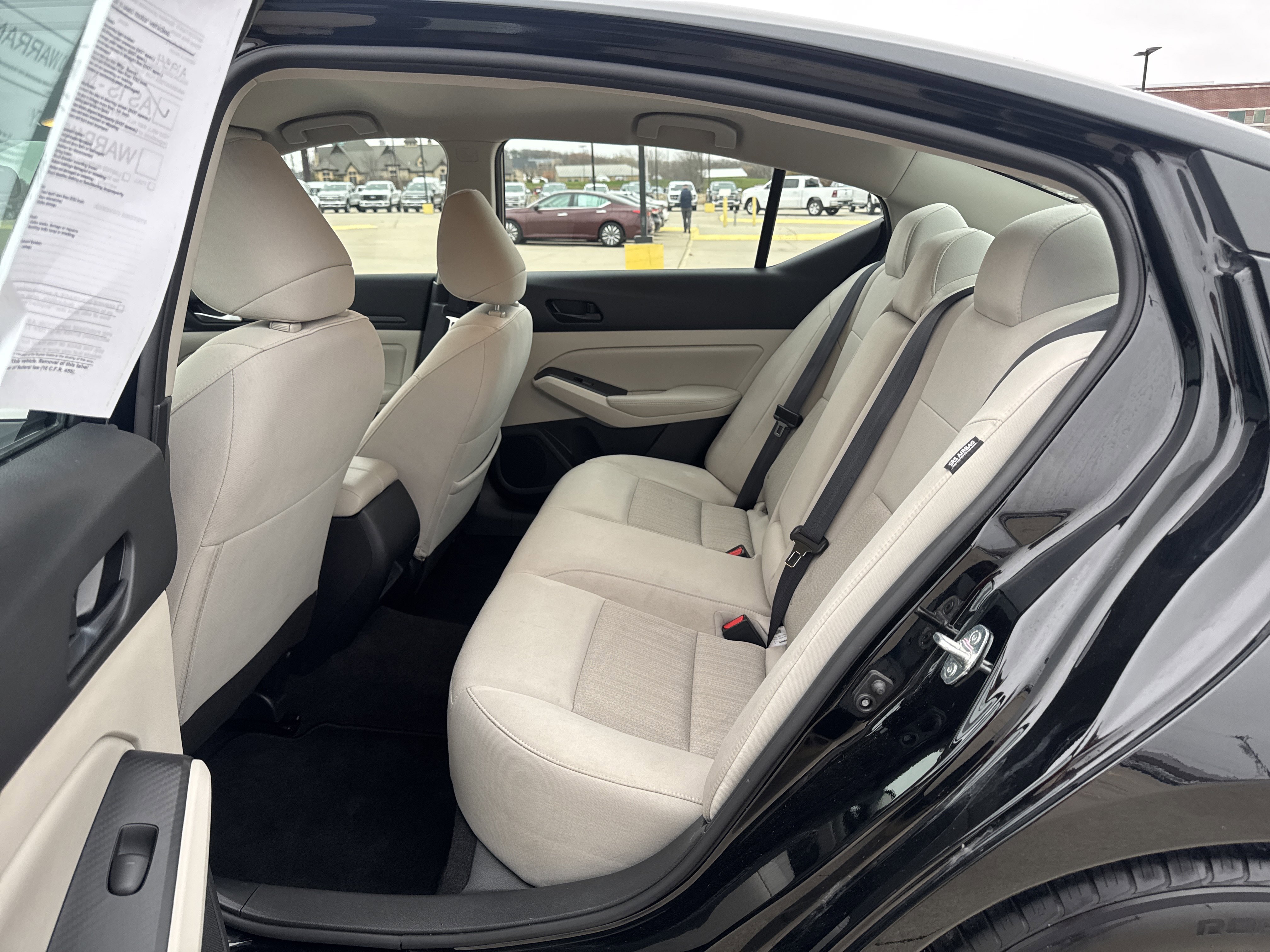 Used 2024 Nissan Altima 2.5 SV image 30