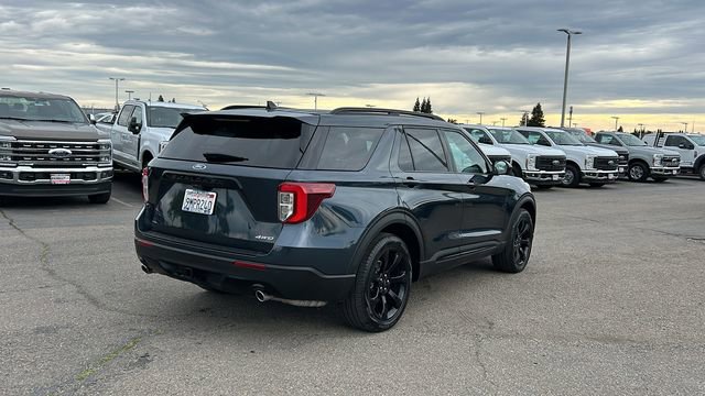 Certified 2024 Ford Explorer ST-Line w/ Class IV Trailer Tow Package image 3
