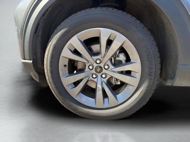 Certified 2023 Ford Explorer XLT w/ Equipment Group 202A AWD/4WD image 8