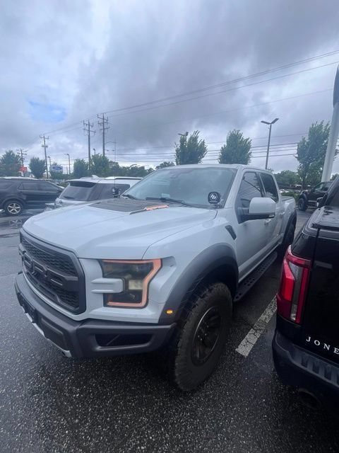 Certified 2017 Ford F150 Raptor w/ Equipment Group 802A Luxury AWD/4WD image 2