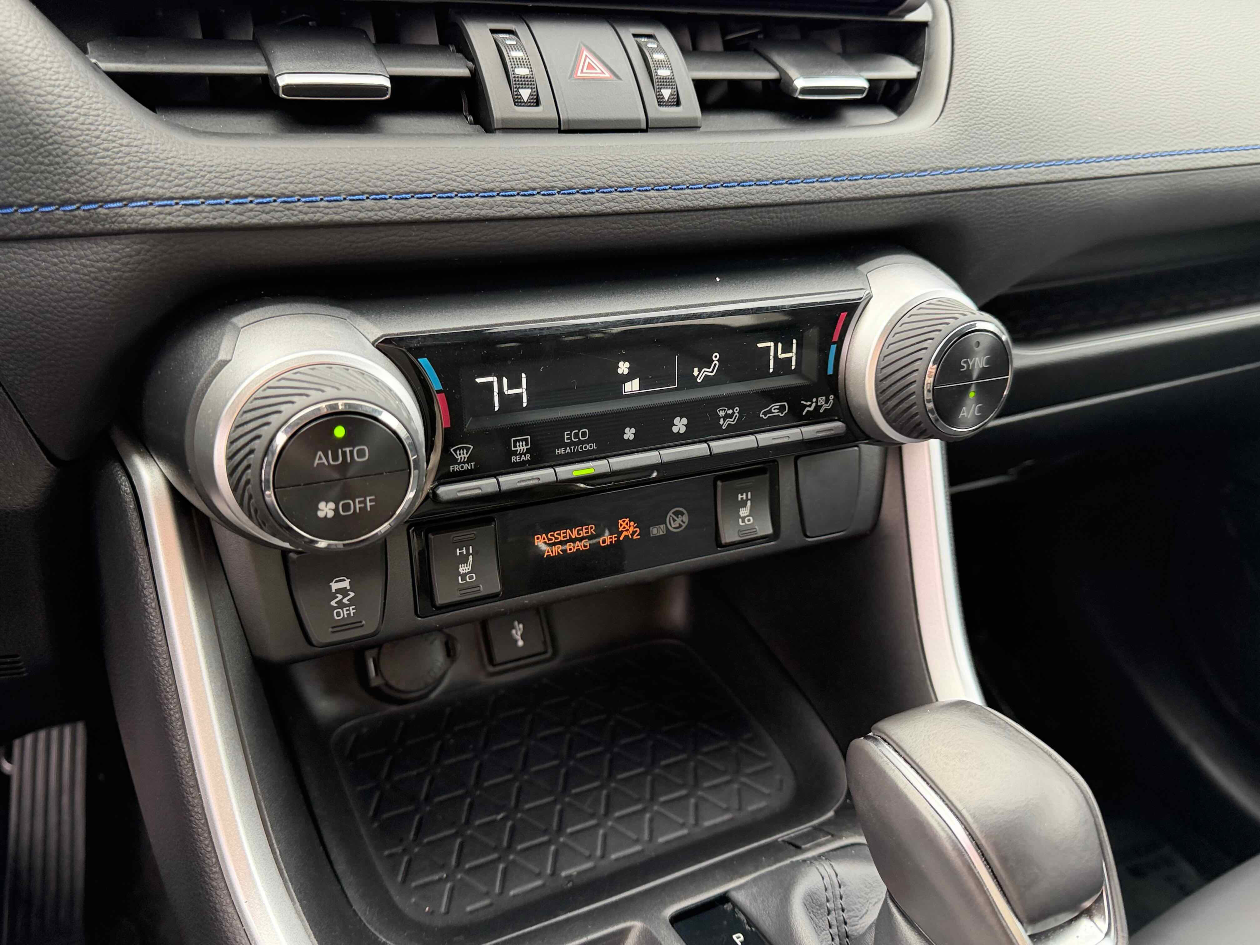 Used 2022 Toyota RAV4 XSE w/ XSE Grade Weather Package image 23