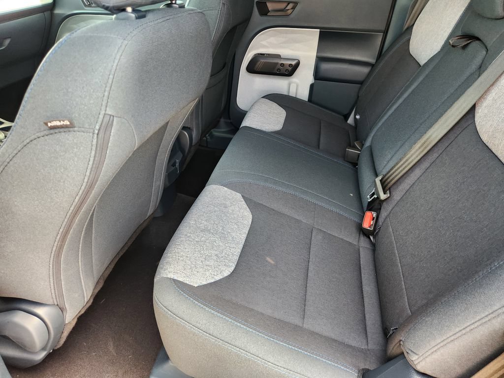 Certified 2025 Ford Maverick XLT FWD image 28
