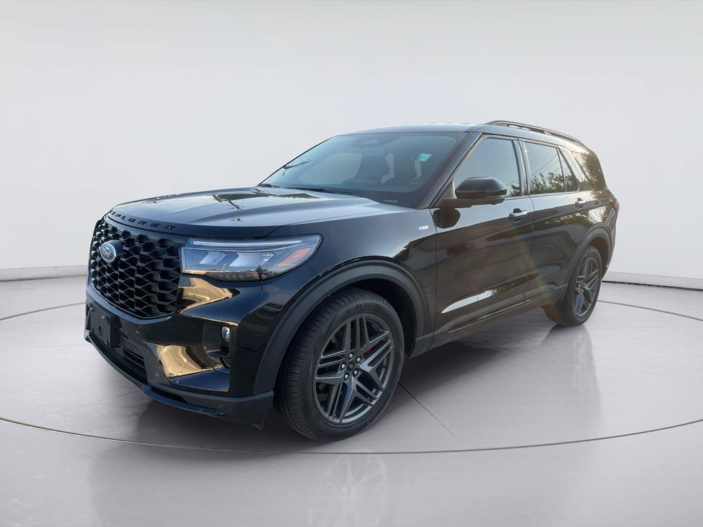Certified 2026 Ford Explorer ST-Line w/ ST-Line Street Pack RWD image 7