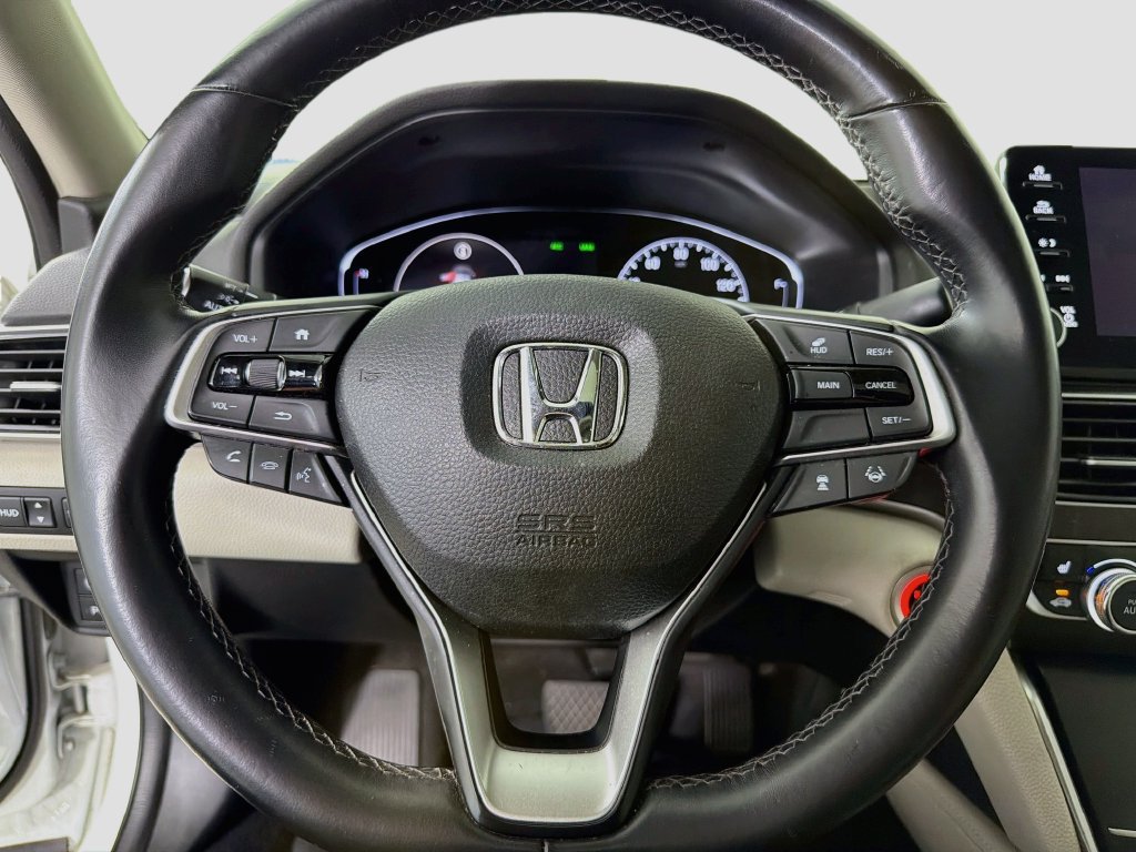 Used 2018 Honda Accord Touring image 14