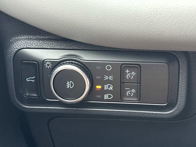 Certified 2025 Ford Explorer Active w/ Active Comfort Package image 26