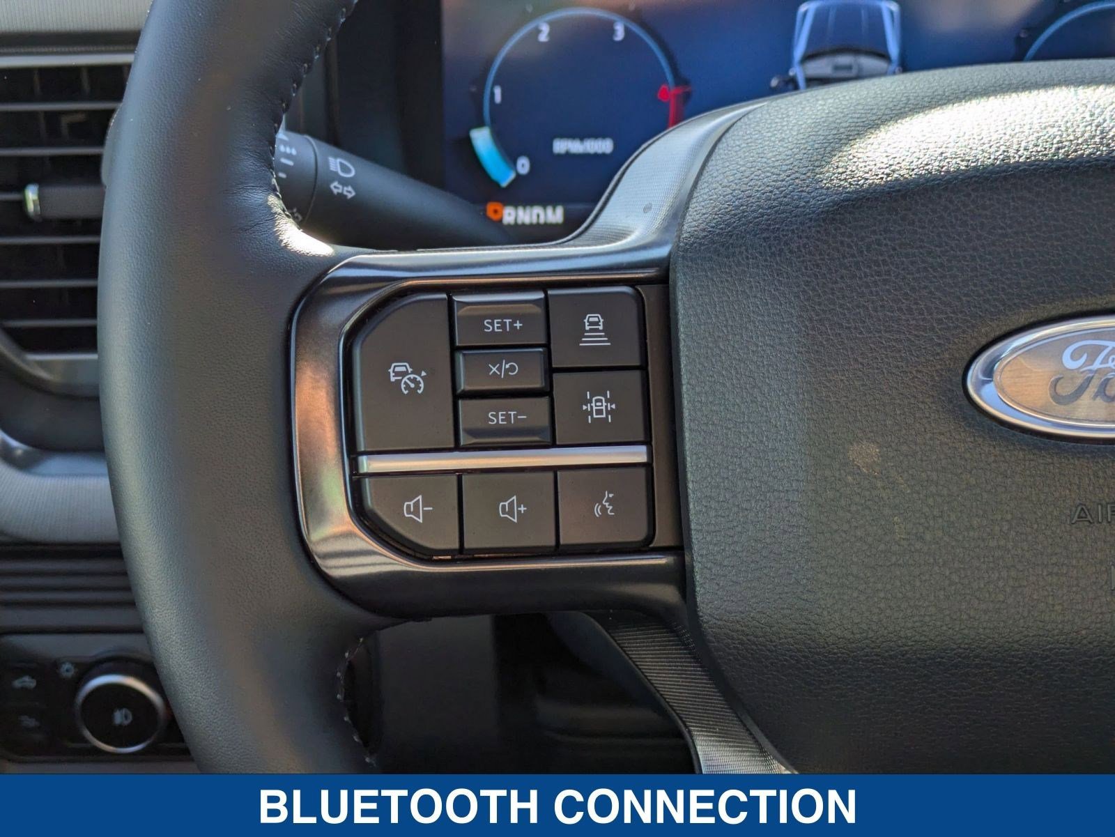 Certified 2025 Ford F350 Platinum image 26