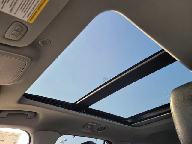 Certified 2022 Ford Explorer Limited w/ Limited Technology Package image 17