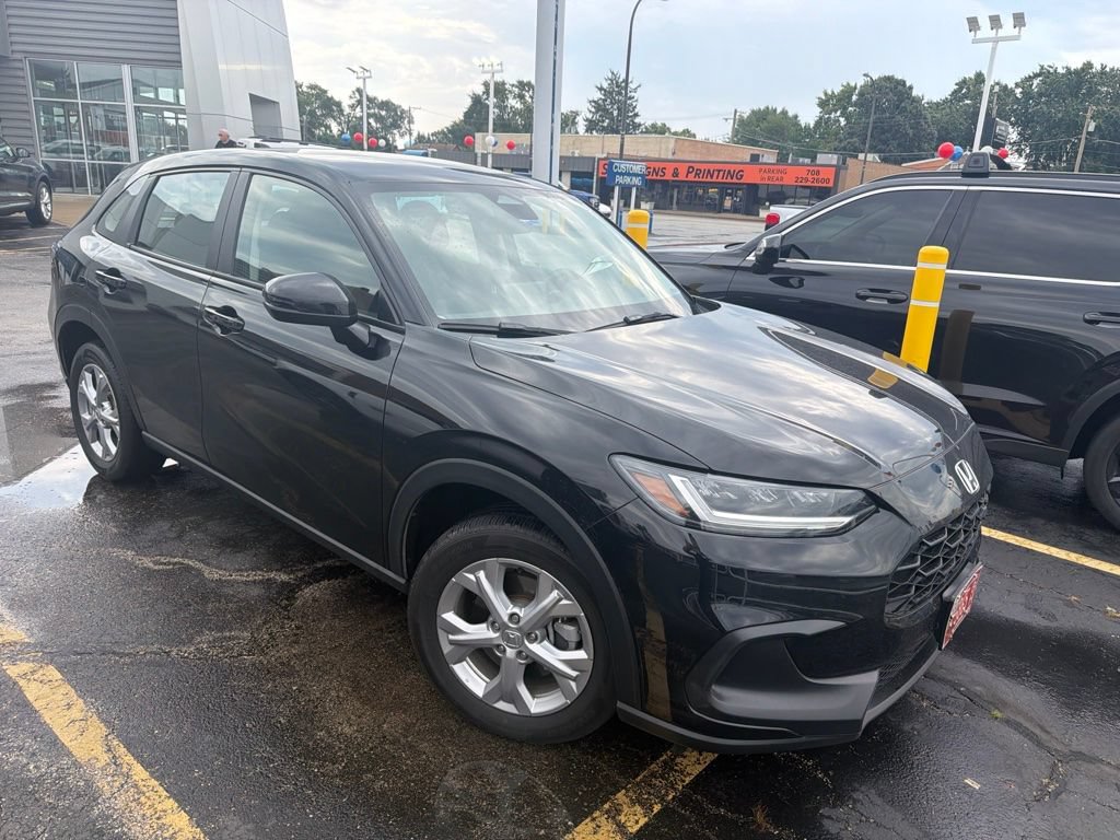 Used 2024 Honda HR-V LX image 2